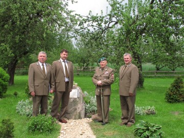 Rajd im. Hubala-zca.dyr ZNPK Witold Sobolewski, dyr.ZNPK Piotr Wypych, płk. Marian Zach, gł.spec. Dariusz Sommmerfeld; 2010r.