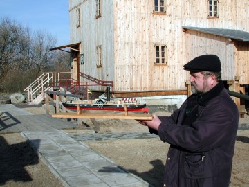 Andrzej Kobalczyk dyr. Skansenu Rzeki Pilicy - 2002 r.