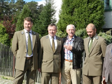 dyr. ZNPK Piotr Wypych,ndl. nctwa Smardzewidze Marek Dyśko  , prof. Józef Kurowski, nadl. ndctwa Piotrków Dawid Kosylak - Posiedzenie Rady Parków  Moszczenica 2012r.